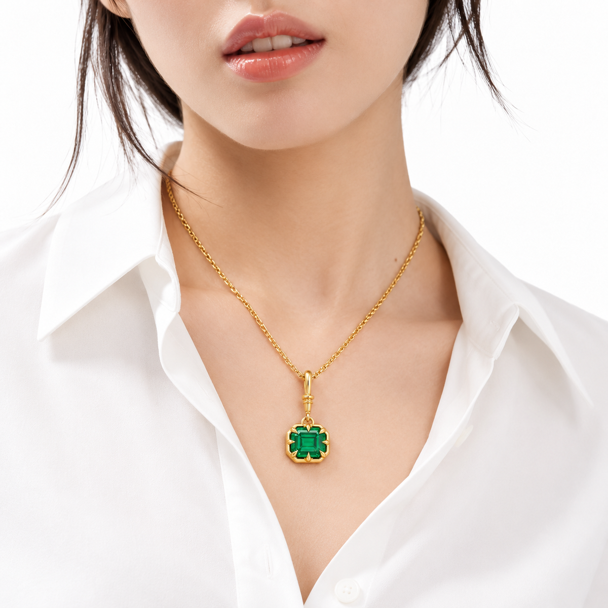 The Dragon Claw - 18K Gold & Emerald