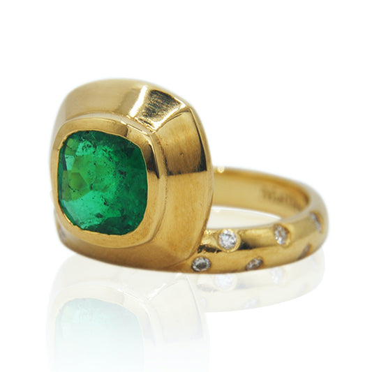 Esther Emerald Ring